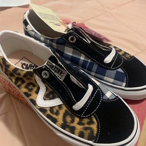 these are the vans x sandy liang never worn still has receipt in the box